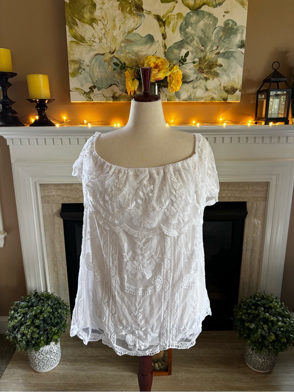 *NEW* Lane Bryant White Knit Embroidered Blouse - Size 26/28
